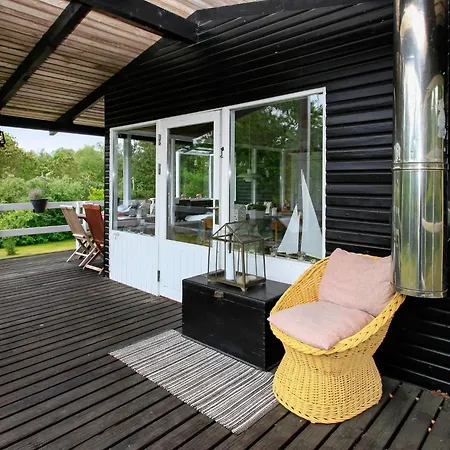 Hébergement de vacances 4 Person In *