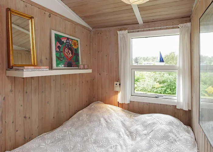 Holiday home 4 Person In Hojslev